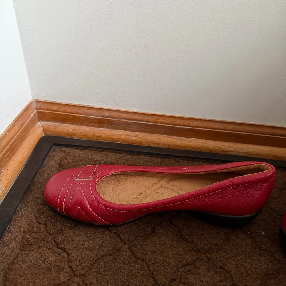 Naturalizer streamlined ballet